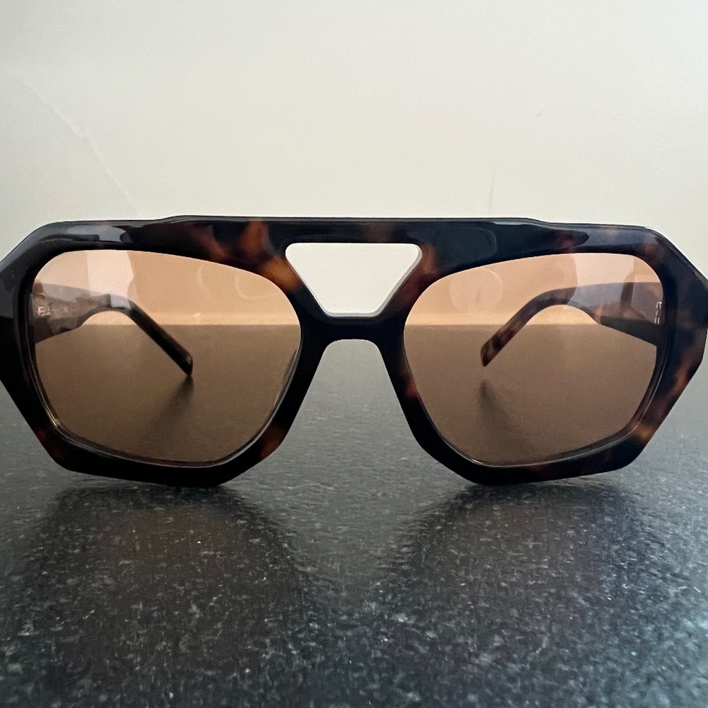 VEHLA SUNGLASSES